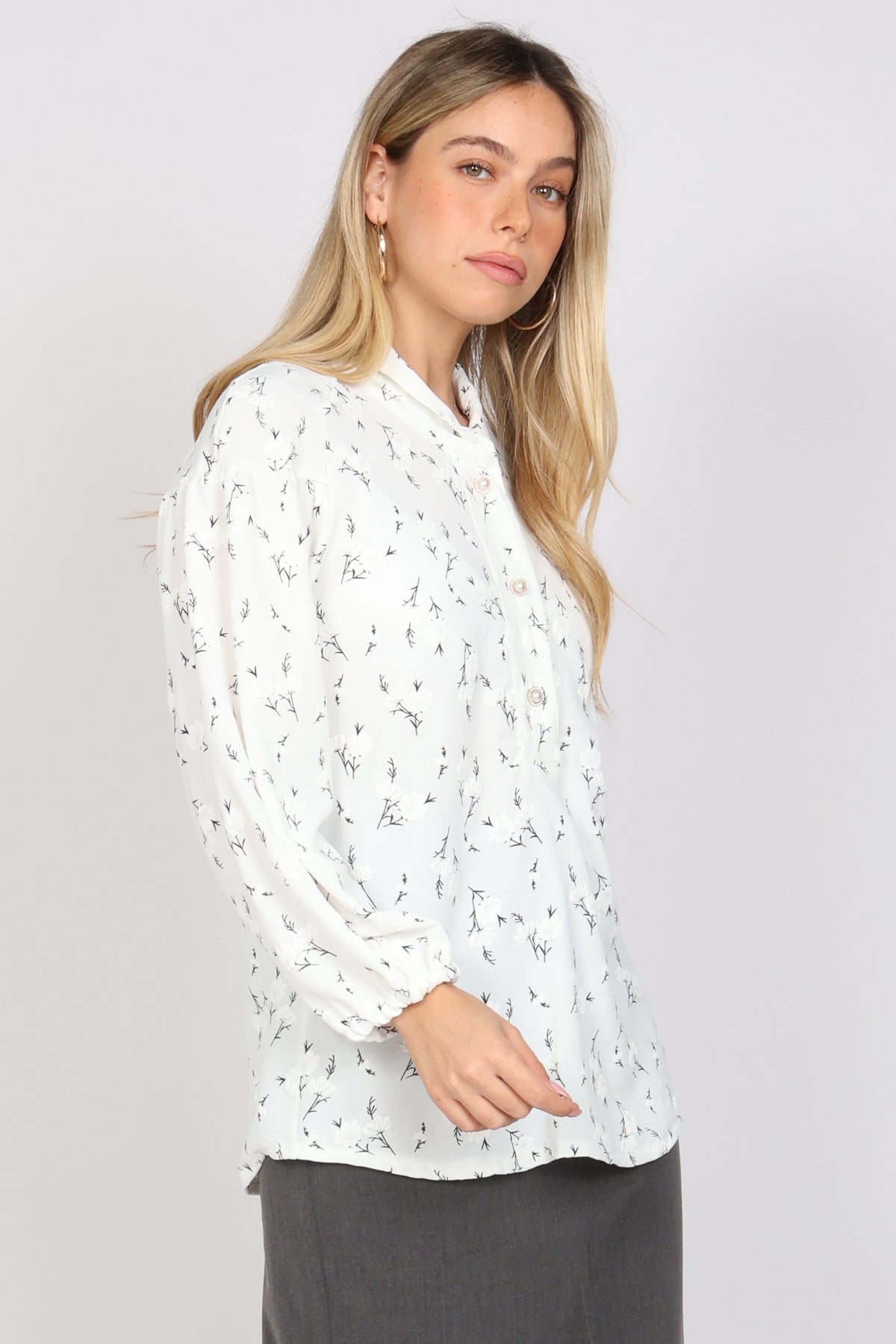 חולצת דפוס רקום