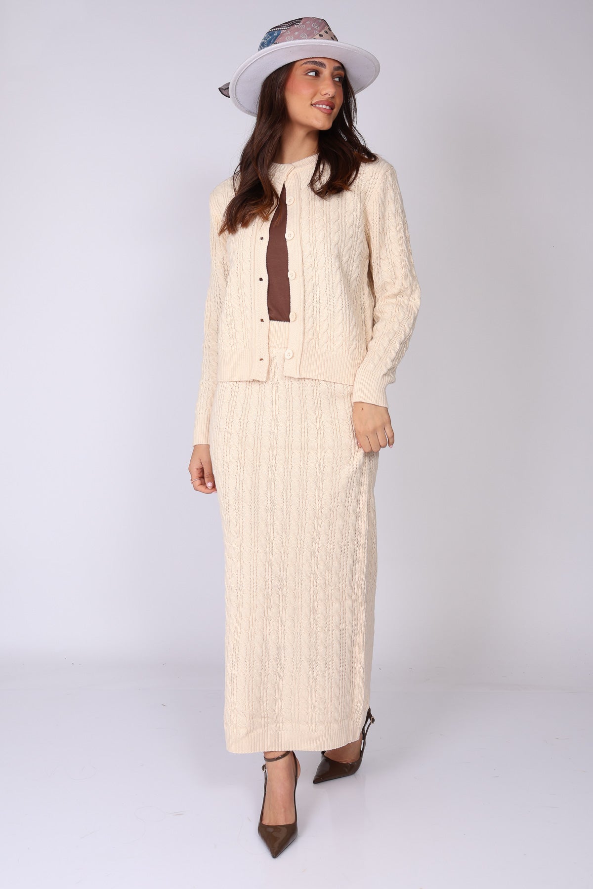 חליפת סריג צמות