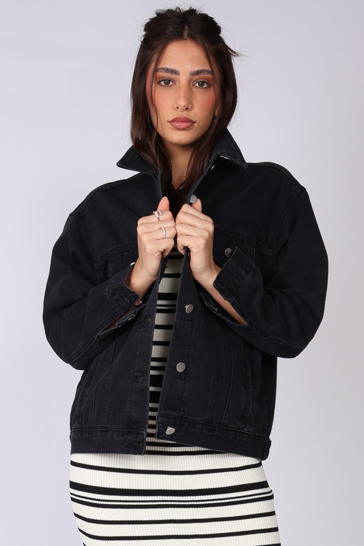 ג'קט ג'ינס ברוס