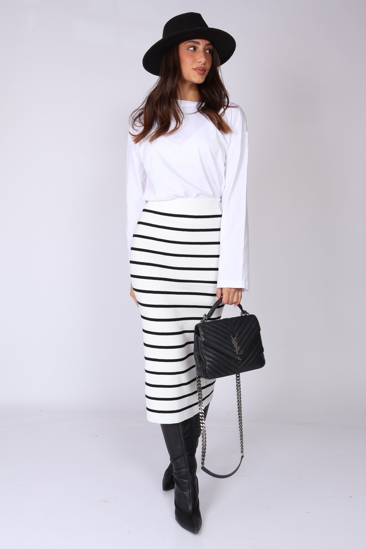 חצאית סריג פסים