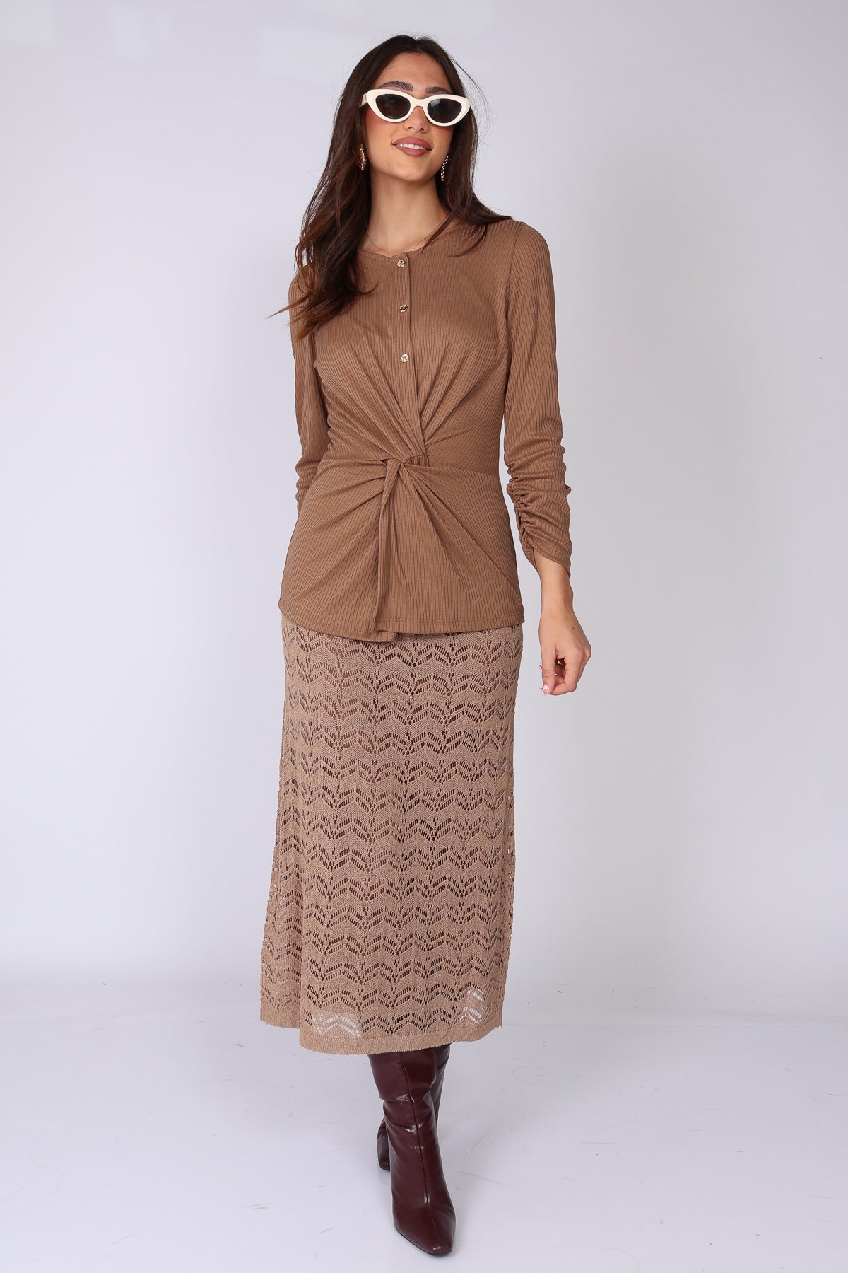 חצאית קרושה אליה